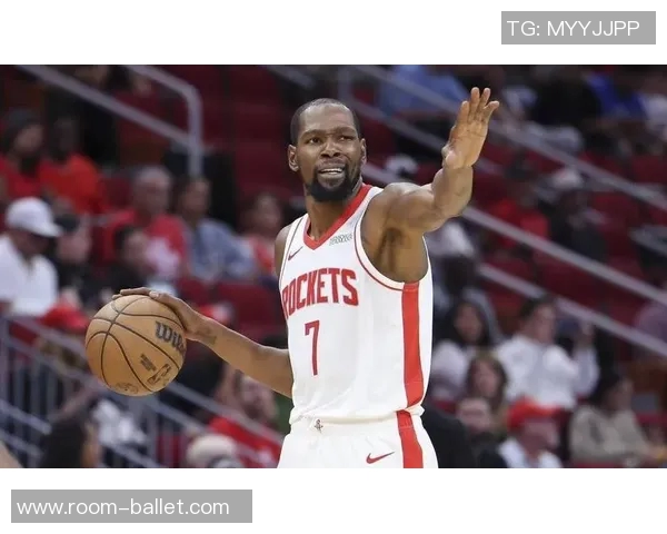 媒体人点评：申京表现不佳杜兰特需自省强强对话缺乏声音难以取胜