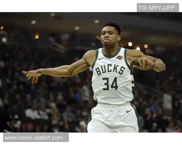 雄鹿队积极补强但未见实质进展引发关注与讨论